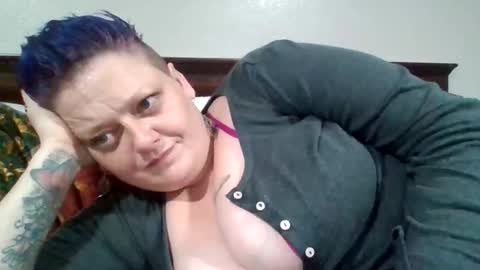 Summer Divine online show from November 2025 10:32:02 AM