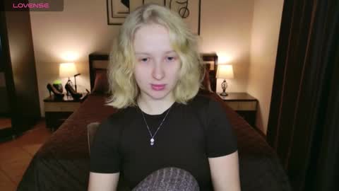 summerjem online show from December 2025 04:18:02 AM