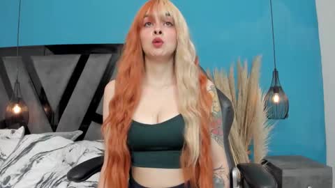 Snapshot of summerprints chatting on December 2024 03:05:02 PM Summer online show from December 2024 03:05:02 PM