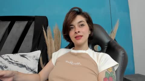 Snapshot of summerprints chatting on December 2024 06:08:01 PM Summer online show from December 2024 06:08:01 PM