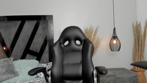 Snapshot of summerprints chatting on February 2025 02:27:02 PM Summer online show from February 2025 02:27:02 PM