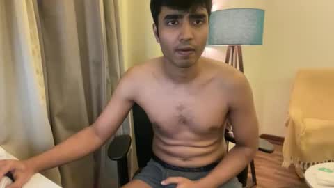 Snapshot of summiter chatting on October 2025 04:38:01 PM summiter online show from October 2025 04:38:01 PM