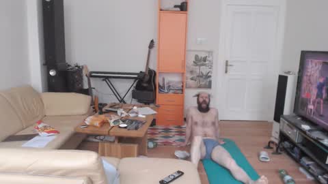 Snapshot of sunbeatshower chatting on September 2025 02:44:02 PM sunbeatshower online show from September 2025 02:44:02 PM