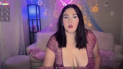 Snapshot of sundaemoon chatting on September 2025 02:22:01 AM sundaemoon online show from September 2025 02:22:01 AM