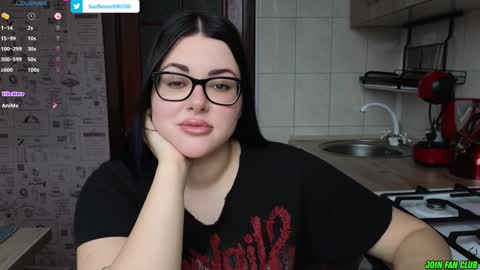 Snapshot of sunflower0907 chatting on January 2025 08:57:02 AM Tina. Im topless model online show from January 2025 08:57:02 AM
