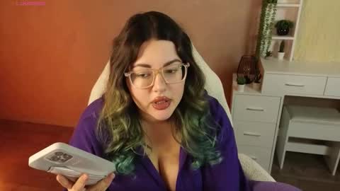 Snapshot of sunflower0907 chatting on October 2025 08:04:02 AM Tina. Im topless model online show from October 2025 08:04:02 AM