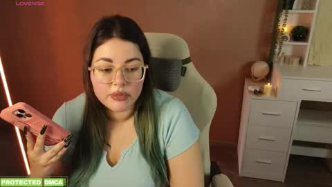 Snapshot of sunflower0907 chatting on November 2025 08:58:02 AM Tina. Im topless model online show from November 2025 08:58:02 AM