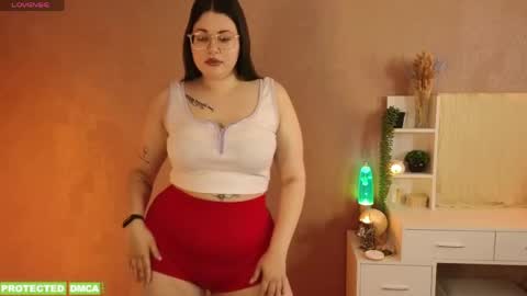 Tina. Im topless model  online show from June 2026 07:58:02 AM
