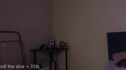 Snapshot of sunlovedamily chatting on November 2025 09:14:02 PM Amy online show from November 2025 09:14:02 PM