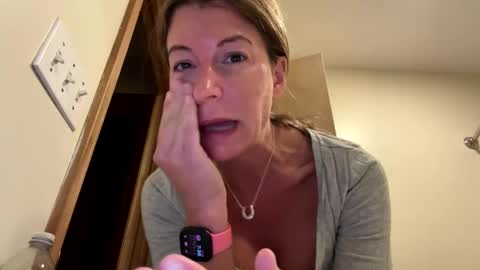 Snapshot of sunnbabe92485 chatting on October 2025 11:36:02 PM sunnbabe92485 online show from October 2025 11:36:02 PM