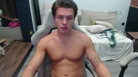 Alice and Sergey online show from October 2025 07:23:02 AM