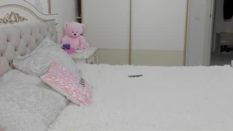 Vanessa online show from April 2026 05:19:01 AM