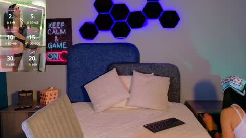 Sunny River online show from April 2026 12:21:01 PM