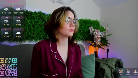 Snapshot of sunny_teaze chatting on November 2025 07:33:02 AM Sunny online show from November 2025 07:33:02 AM