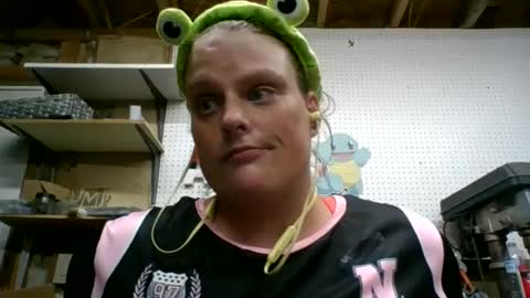 Sunnie online show from September 2025 09:38:01 PM