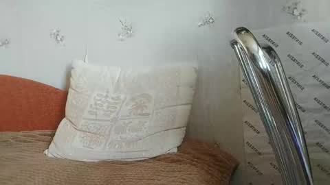 Snapshot of sunnyjoys chatting on January 2025 11:24:01 AM Alina Streams Mon to Fri online show from January 2025 11:24:01 AM