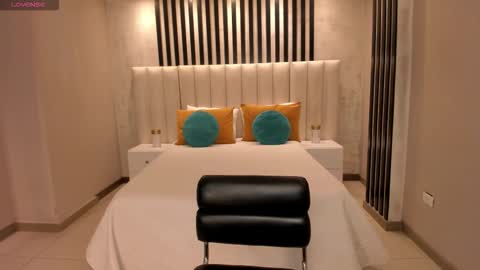 Sunny Rivers online show from February 2026 06:14:01 PM