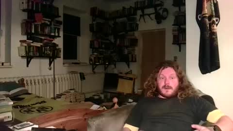 sunr1sa online show from December 2025 06:49:01 PM