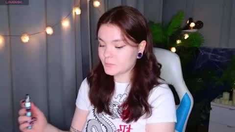 sunrise_enny online show from November 2025 07:15:01 PM