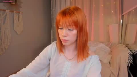 sunrisee_ online show from April 2026 07:58:02 PM