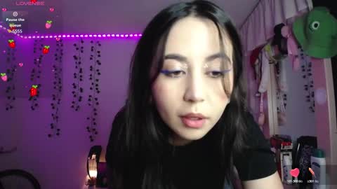 Sunset online show from December 2025 05:05:01 AM