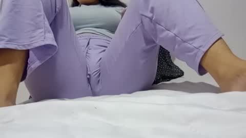 Annie online show from October 2025 05:50:02 PM