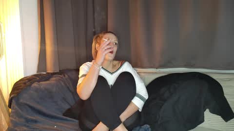 Ava online show from January 2025 11:39:02 PM