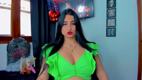 Andrea Rodriguez online show from October 2025 06:51:01 PM