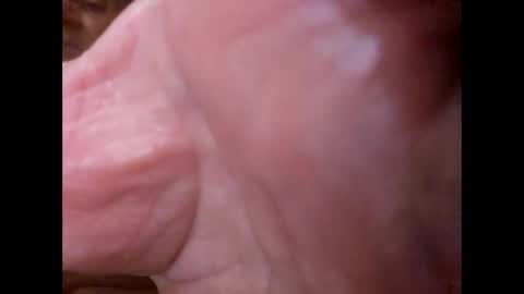 Snapshot of suntroll chatting on December 2024 10:32:01 AM Suntroll online show from December 2024 10:32:01 AM