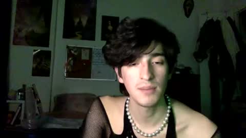 Snapshot of super_bttm chatting on December 2025 12:04:01 AM super_bttm online show from December 2025 12:04:01 AM