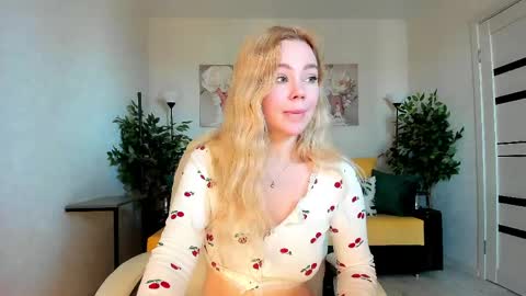 Jenn online show from April 2026 03:12:01 AM