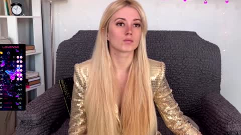 Snapshot of super_peach_stream chatting on January 2025 10:58:02 AM ANNApvt open full info in bio online show from January 2025 10:58:02 AM