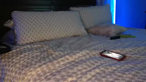 Superbronnon online show from February 2025 03:04:01 AM