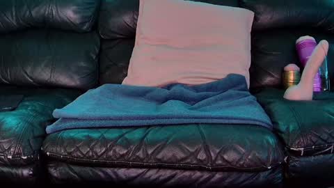 Thomas online show from December 2024 06:24:02 PM