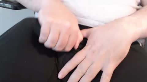 Snapshot of superm0bile chatting on November 2025 06:42:02 PM superm0bile online show from November 2025 06:42:02 PM