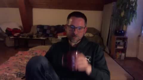 supersquirrel81 online show from March 2026 06:08:01 PM