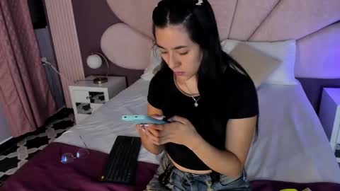 Susann online show from March 2026 09:59:01 AM