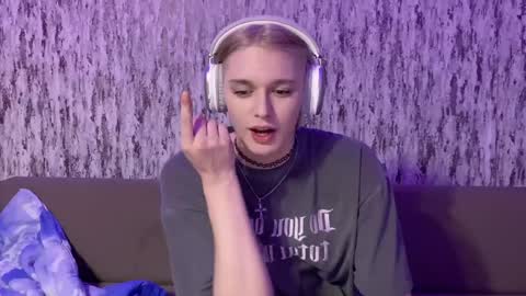 Snapshot of susan228 chatting on January 2025 09:26:01 PM Vladiva online show from January 2025 09:26:01 PM