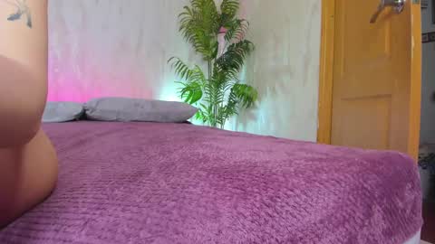 Snapshot of susan__clark chatting on January 2025 04:15:02 AM Annie online show from January 2025 04:15:02 AM