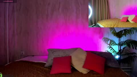 Snapshot of susan__clark chatting on October 2025 01:06:01 AM Annie online show from October 2025 01:06:01 AM