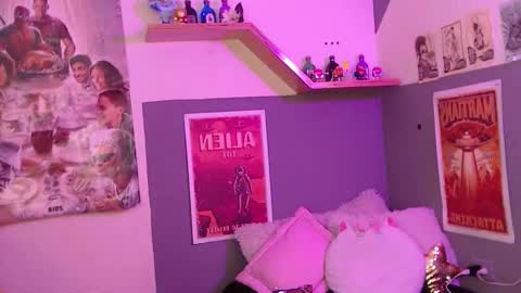 Susan online show from December 2025 07:29:02 PM