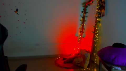 Snapshot of susan_fox1 chatting on December 2025 07:30:02 PM Dani online show from December 2025 07:30:02 PM