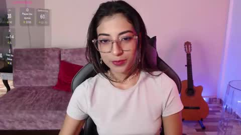 Susana hendrix    online show from April 2026 06:19:02 PM