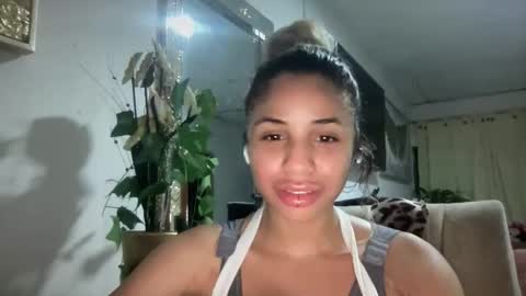 Snapshot of susandolls_ chatting on June 2026 04:47:02 AM susan online show from June 2026 04:47:02 AM