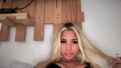 Snapshot of susandolls_ chatting on July 2026 12:47:01 PM susan online show from July 2026 12:47:01 PM