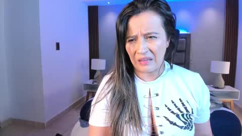 Snapshot of susann_ross chatting on October 2025 10:49:01 AM Susan Everyday From 0530 to 1430 Col Time online show from October 2025 10:49:01 AM