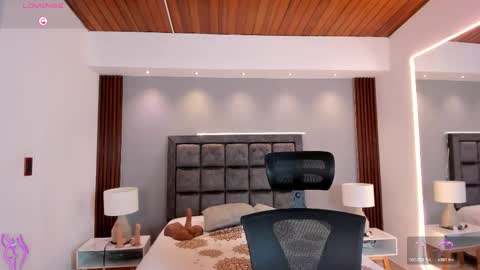 Snapshot of susann_ross chatting on November 2025 10:51:02 AM Susan Everyday From 0530 to 1430 Col Time online show from November 2025 10:51:02 AM