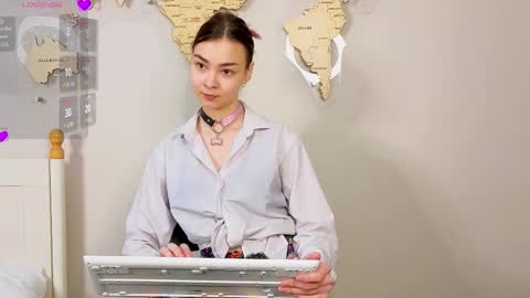 susannahtrojahn online show from March 2026 03:07:02 PM