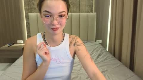 Snapshot of susannjohnson chatting on February 2026 12:42:02 AM susannjohnson online show from February 2026 12:42:02 AM