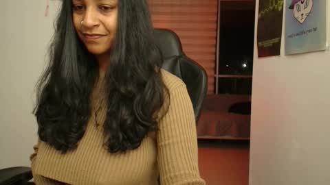 Susan Rhodes online show from October 2025 06:26:02 AM